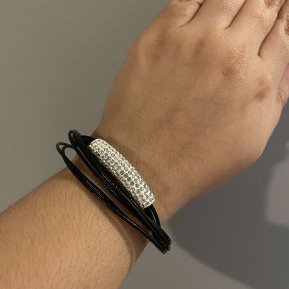 Black Leather Bracelet with Swarovski Crystals - Picture 6 of 7